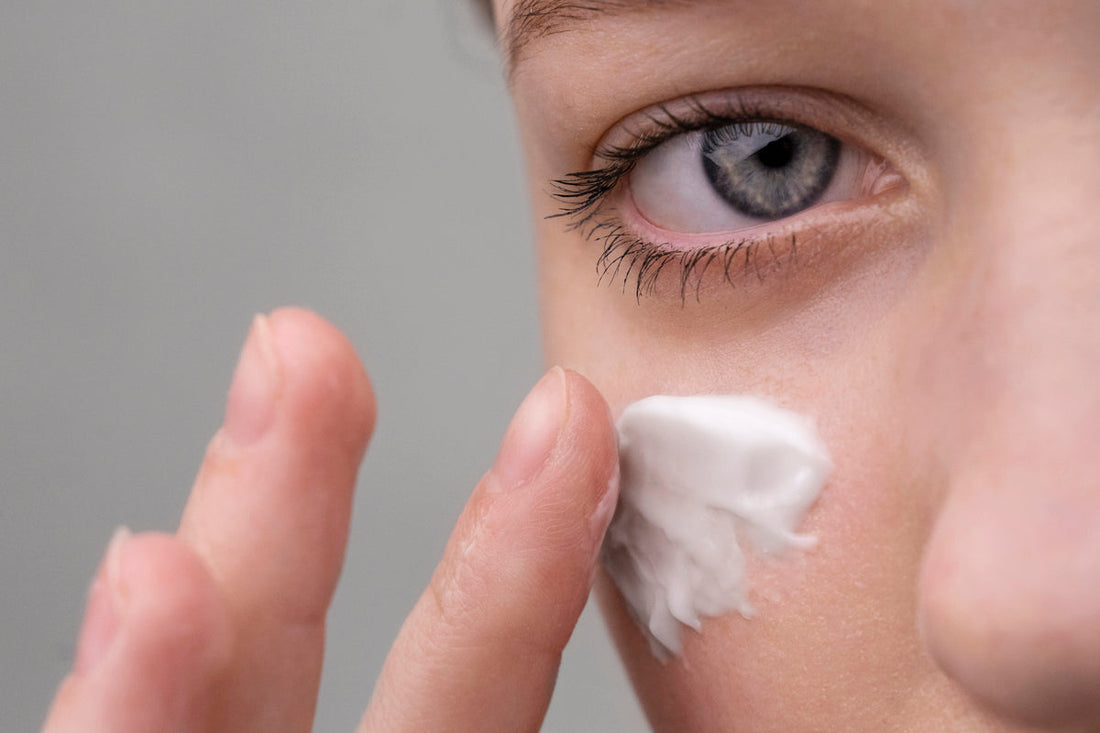 Crema de ochi anti rid si anti cearcane, solutie naturala